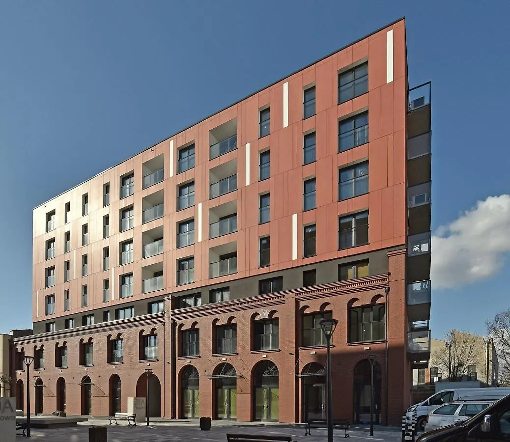 Glam Apartments Teczowa 31A - Free Parking & Wifi 브로츠와프